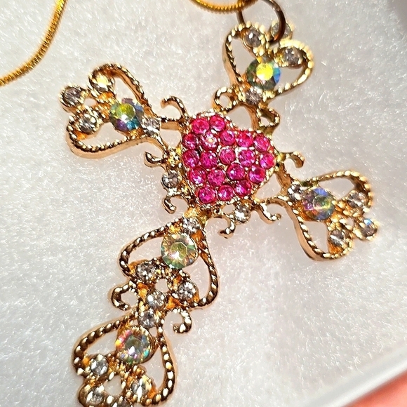 Other Jewelry - NWT:  AMAZING CROSS!